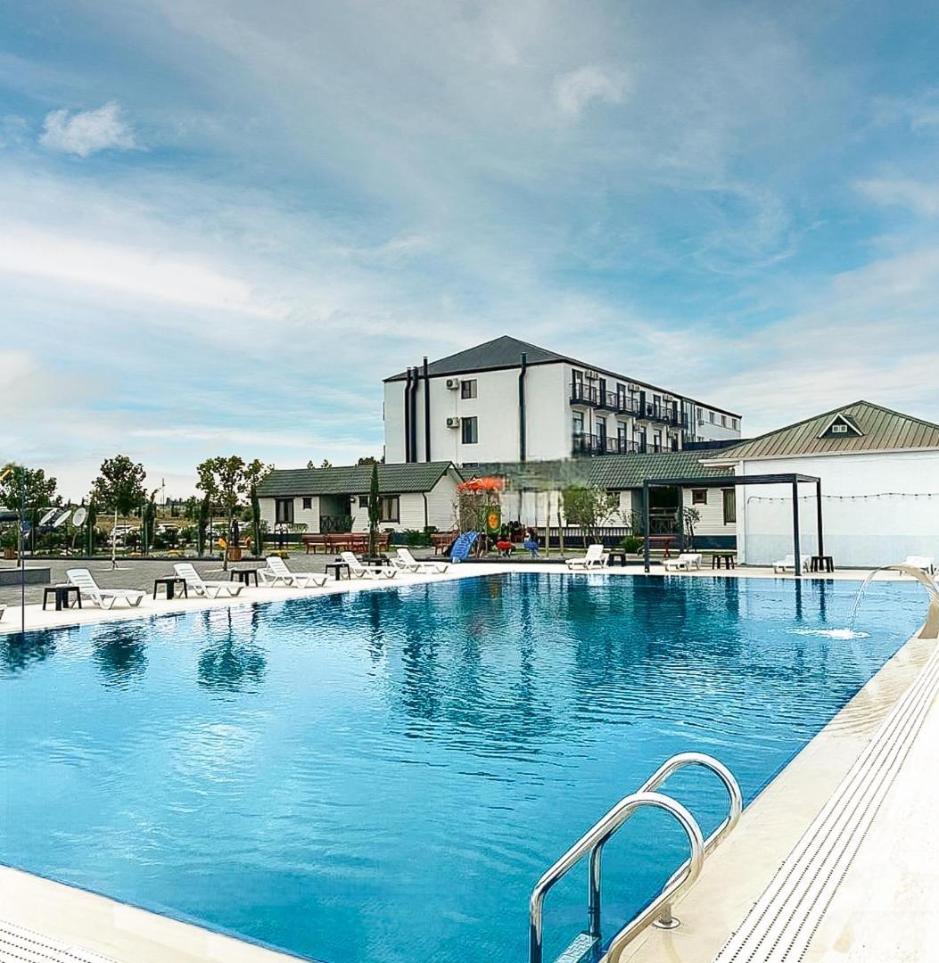 Karvan Hotel-Sanatorium Naftalan Kültér fotó